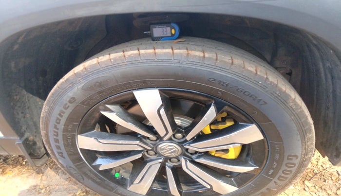 2020 MG HECTOR SUPER 1.5 PETROL, Petrol, Manual, 41,218 km, tyre