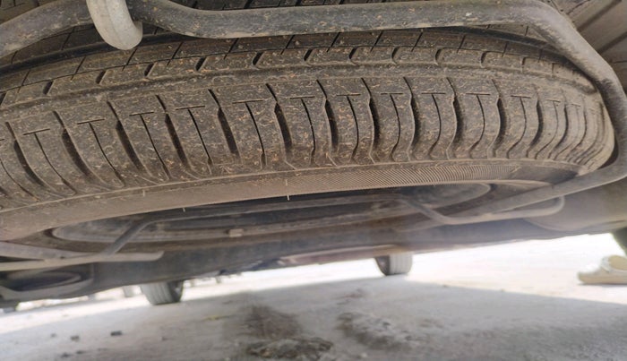 2021 Maruti Ertiga VXI AT SHVS, Petrol, Automatic, 45,642 km, tyre