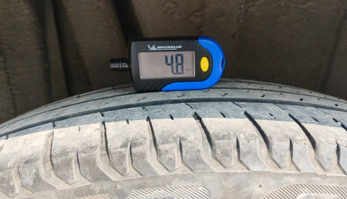 2021 Maruti Ertiga VXI AT SHVS, Petrol, Automatic, 45,642 km, tyre