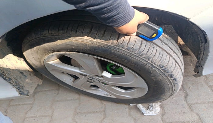 2015 Honda City 1.5L I-DTEC SV, Diesel, Manual, 1,27,787 km, tyre