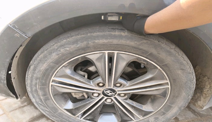 2015 Hyundai Creta SX 1.6 DIESEL, Diesel, Manual, 87,129 km, tyre