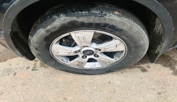 2014 Mahindra XUV500 W8, Diesel, Manual, 1,45,048 km, tyre