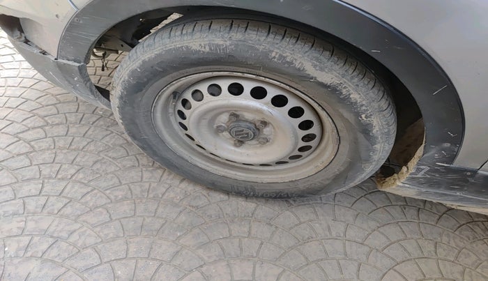 2017 Maruti S Cross SIGMA 1.3, Diesel, Manual, 2,03,767 km, tyre