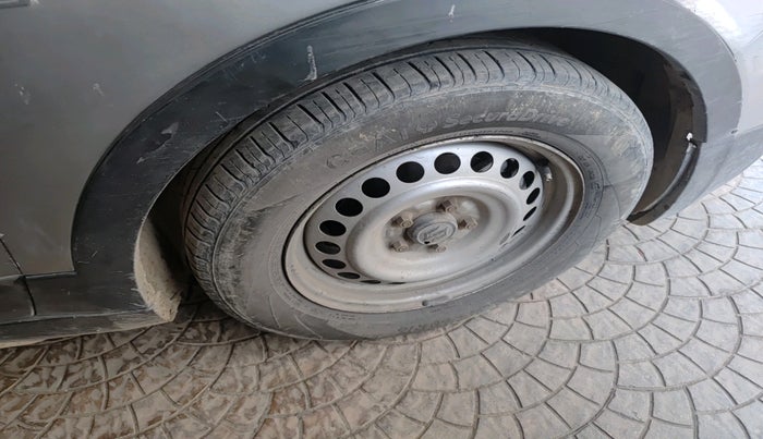 2017 Maruti S Cross SIGMA 1.3, Diesel, Manual, 2,03,767 km, tyre