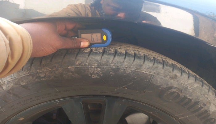 2016 BMW 3 Series 320d Prestige, Diesel, Automatic, 44,870 km, tyre