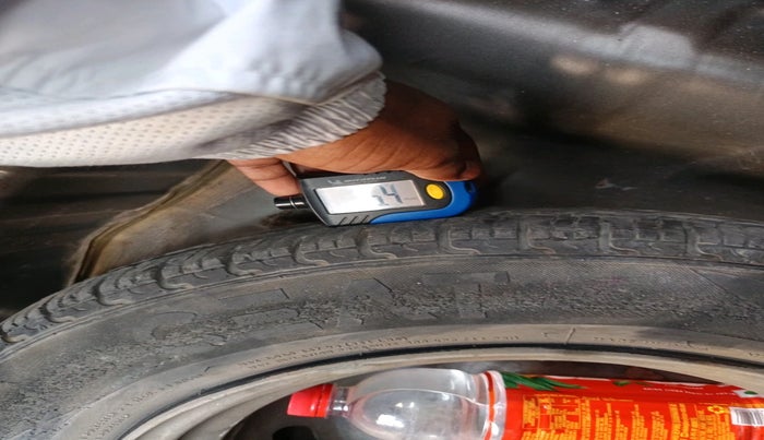 2019 Renault Kwid RXT 1.0 AMT (O), Petrol, Automatic, 36,019 km, tyre