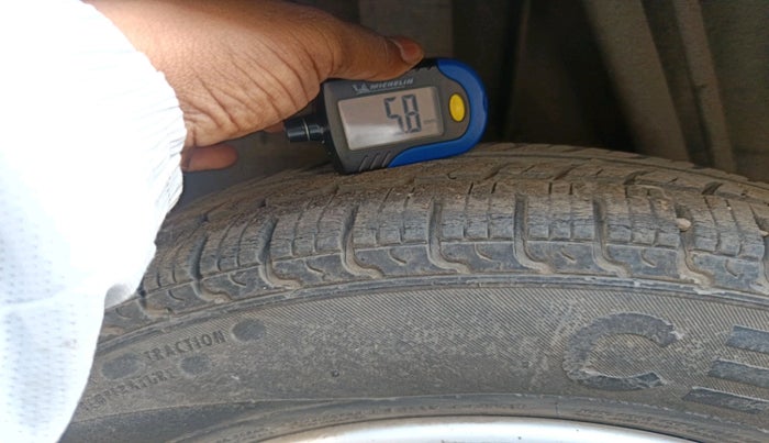 2019 Renault Kwid RXT 1.0 AMT (O), Petrol, Automatic, 36,019 km, tyre