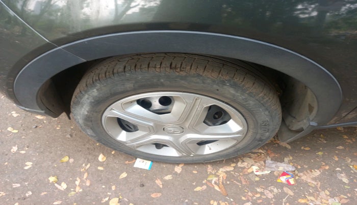 2021 Tata NEXON XM SUNROOF PETROL, Petrol, Manual, 32,610 km, tyre