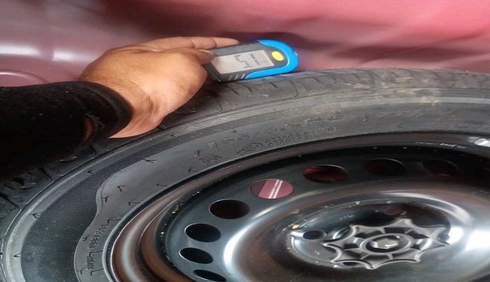 2019 Hyundai Grand i10 MAGNA AT 1.2 KAPPA VTVT, Petrol, Automatic, 24,602 km, tyre