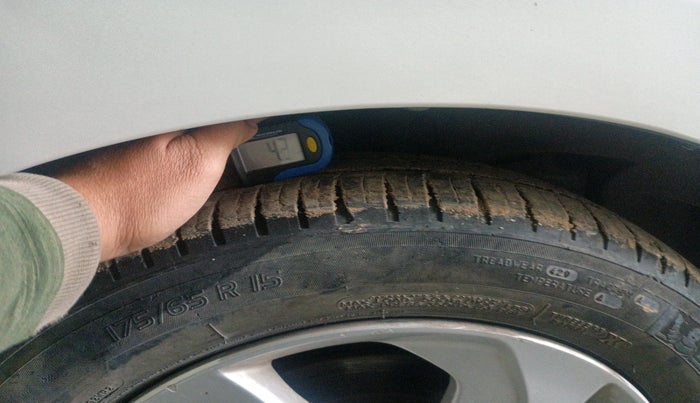 2014 Honda City 1.5L I-DTEC VX, Diesel, Manual, 1,24,684 km, tyre