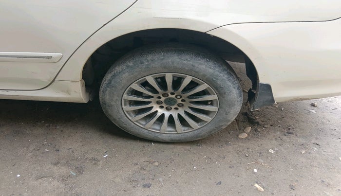 2011 Toyota Corolla Altis G DIESEL, Diesel, Manual, 1,70,000 km, tyre