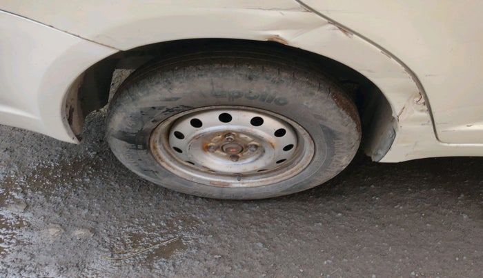 2011 Maruti Swift Dzire LDI, Diesel, Manual, 2,97,833 km, tyre