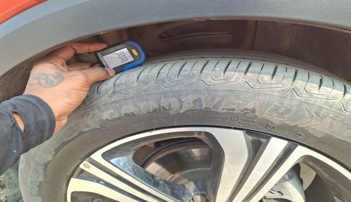 2022 MG ASTOR SHARP 1.5 MT, Petrol, Manual, 32,543 km, tyre