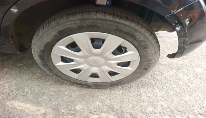 2012 Ford Figo TITANIUM 1.4 DIESEL, Diesel, Manual, 82,726 km, tyre