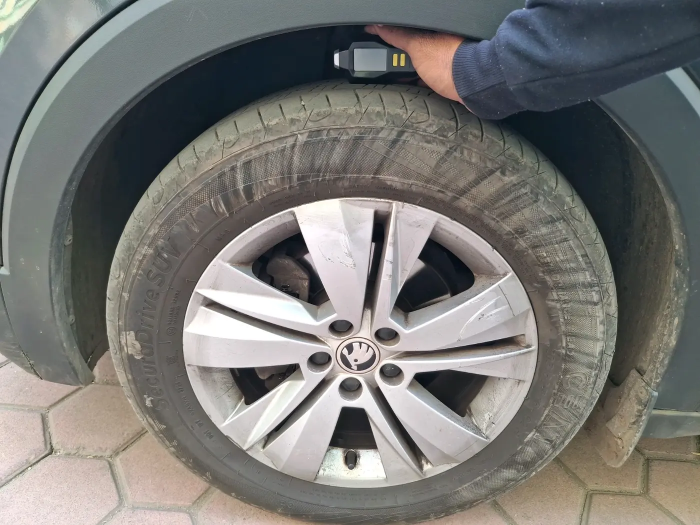 2022 Skoda KUSHAQ AMBITION 1.0L TSI AT, Petrol, Automatic, 72,197 km, tyre