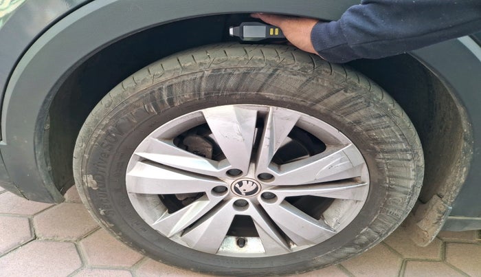 2022 Skoda KUSHAQ AMBITION 1.0L TSI AT, Petrol, Automatic, 72,197 km, tyre