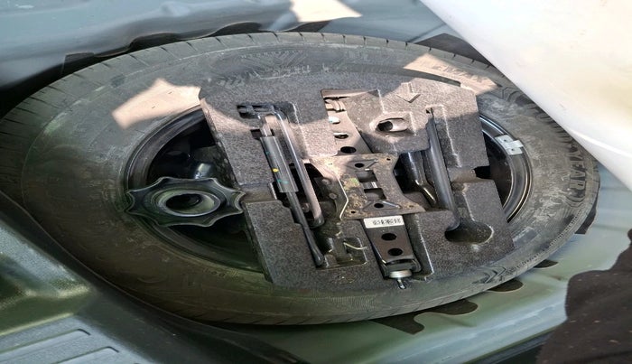 2022 Skoda KUSHAQ AMBITION 1.0L TSI AT, Petrol, Automatic, 72,197 km, tyre