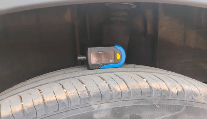 2024 Renault TRIBER RXZ, Petrol, Manual, 13,821 km, tyre