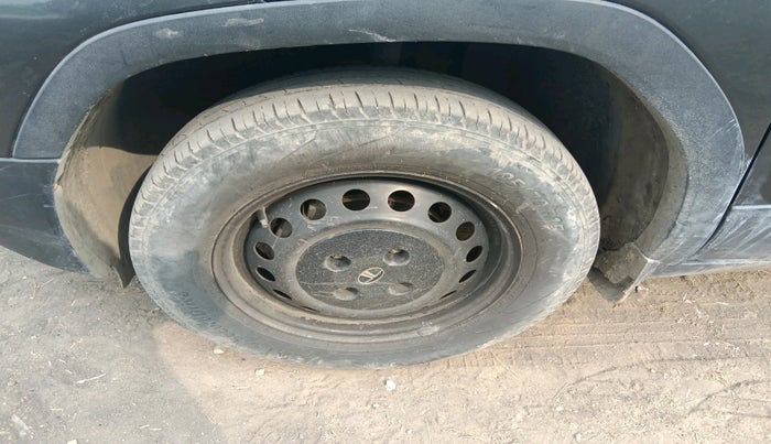 2022 Tata PUNCH PURE MT, Petrol, Manual, 77,060 km, tyre