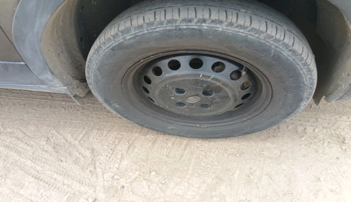 2022 Tata PUNCH PURE MT, Petrol, Manual, 77,060 km, tyre