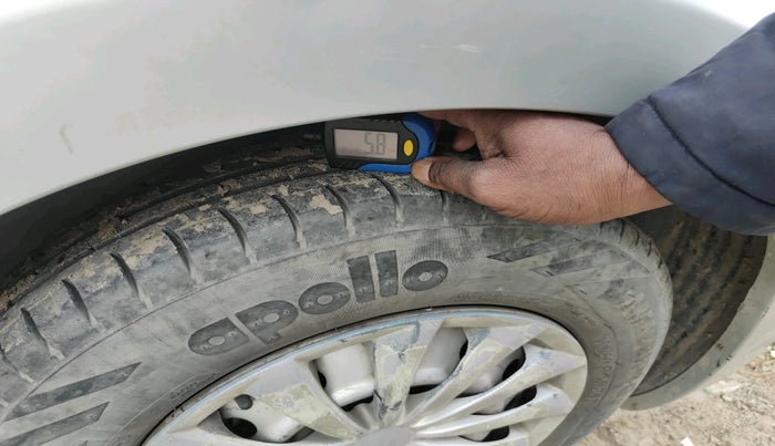 2017 Maruti Dzire LDI, Diesel, Manual, 73,940 km, tyre