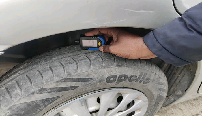 2017 Maruti Dzire LDI, Diesel, Manual, 73,940 km, tyre