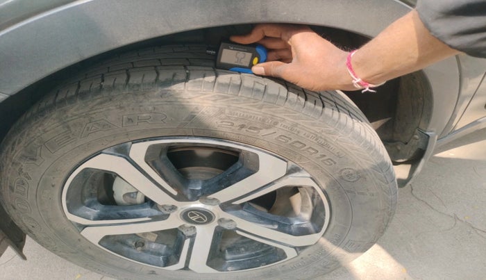 2022 Tata NEXON XZA PLUS PETROL, Petrol, Automatic, 25,743 km, tyre