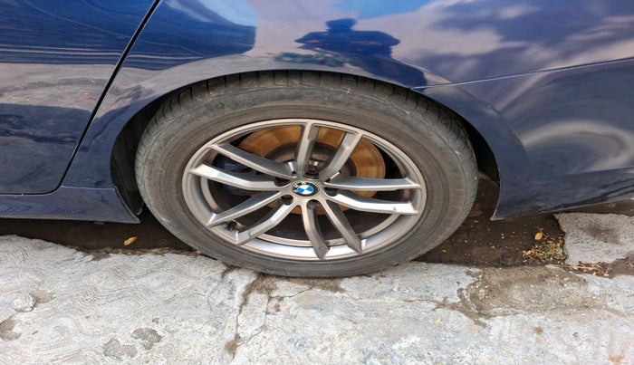 2019 BMW 5 Series 530I M SPORT, Petrol, Automatic, 65,082 km, tyre