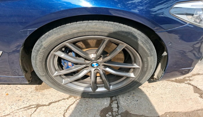 2019 BMW 5 Series 530I M SPORT, Petrol, Automatic, 65,082 km, tyre