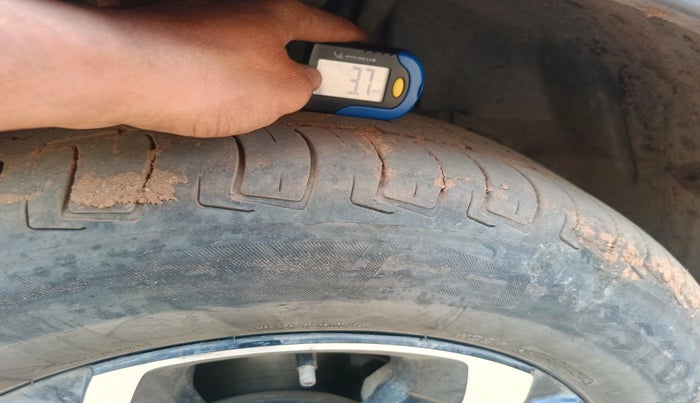 2022 Tata NEXON XZ PLUS PETROL, Petrol, Manual, 1,84,310 km, tyre