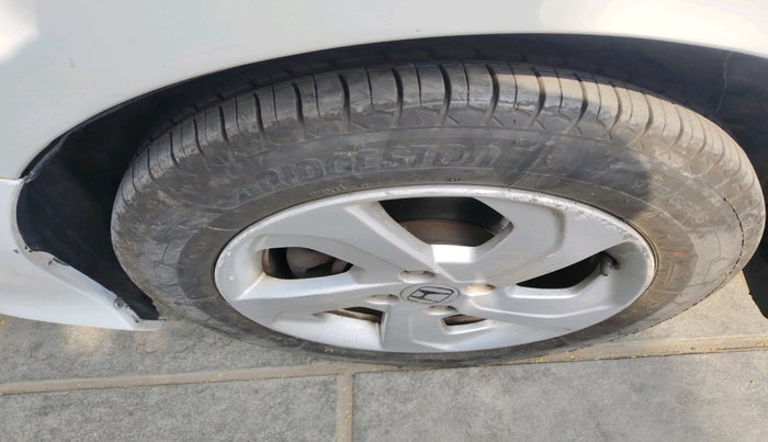 2015 Honda City 1.5L I-VTEC VX CVT, Petrol, Automatic, 39,756 km, tyre