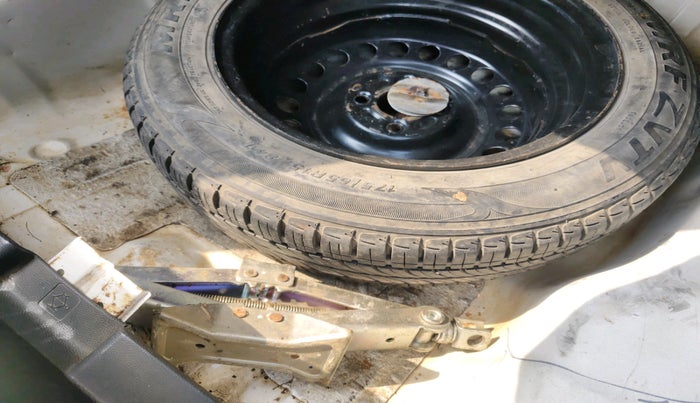 2015 Honda City 1.5L I-VTEC VX CVT, Petrol, Automatic, 39,756 km, tyre