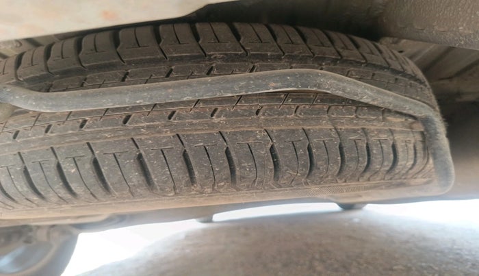 2021 Maruti XL6 ALPHA AT, Petrol, Automatic, 44,334 km, tyre