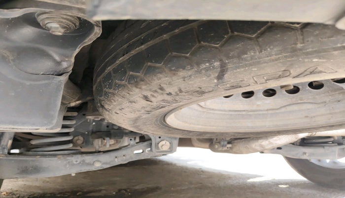 2023 Mahindra XUV700 AX 7 D AT 7 STR, Diesel, Automatic, 80,438 km, tyre