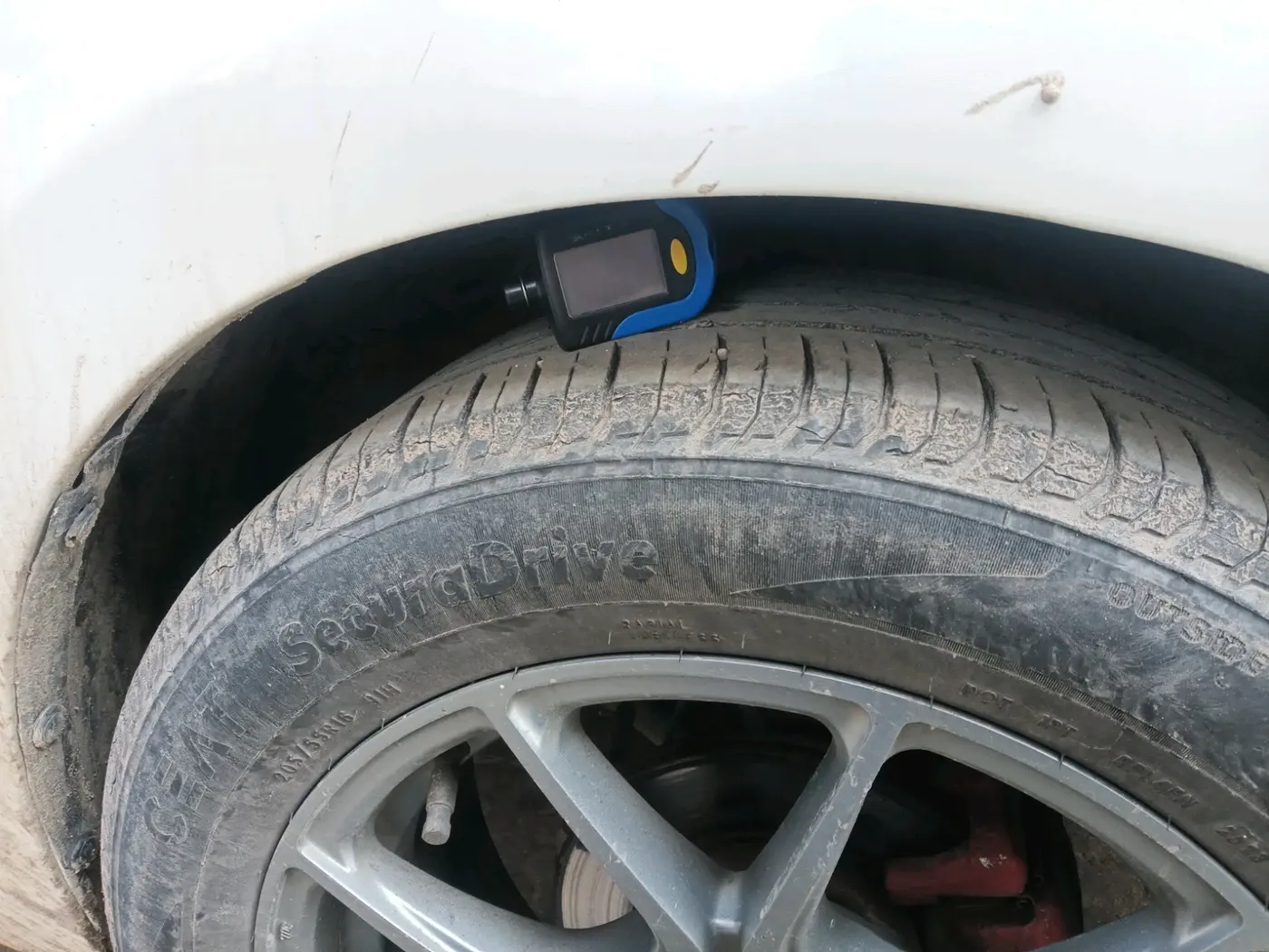 2020 Maruti Swift LXI, CNG, Manual, 70,554 km, tyre