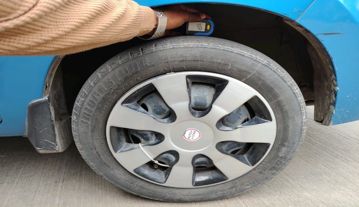 2015 Maruti Alto K10 VXI AMT, Petrol, Automatic, 44,379 km, tyre