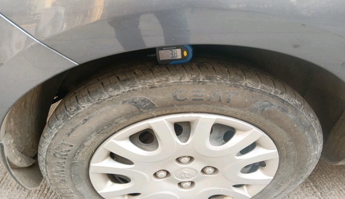 2011 Hyundai i20 MAGNA 1.2, Petrol, Manual, 95,429 km, tyre