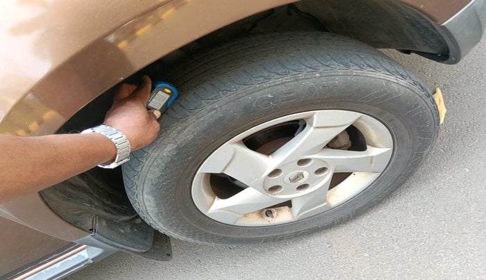 2012 Renault Duster 85 PS RXL DIESEL, Diesel, Manual, 1,17,379 km, tyre