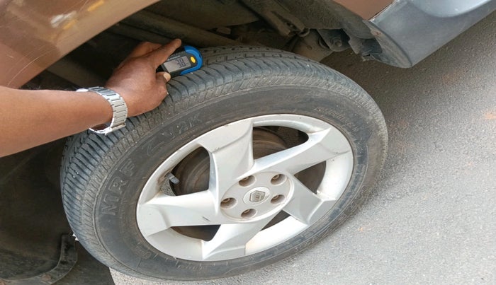 2012 Renault Duster 85 PS RXL DIESEL, Diesel, Manual, 1,17,379 km, tyre