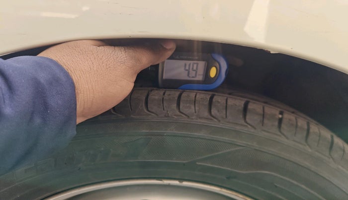 2012 Hyundai i10 ERA 1.1, Petrol, Manual, 70,127 km, tyre