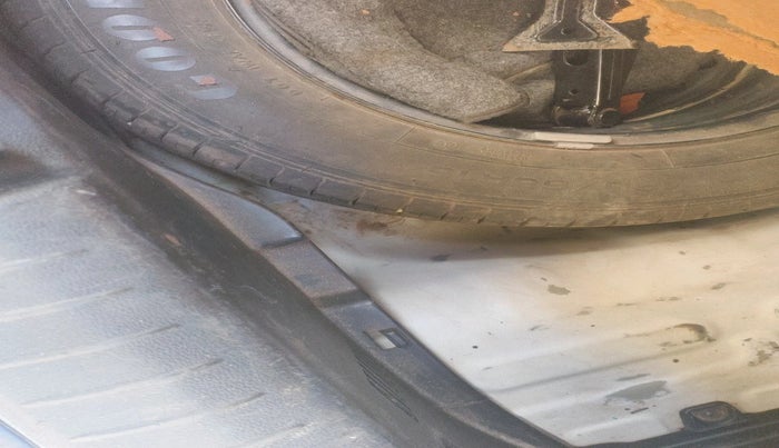 2020 Hyundai VENUE SX 1.5 CRDI, Diesel, Manual, 1,33,654 km, tyre