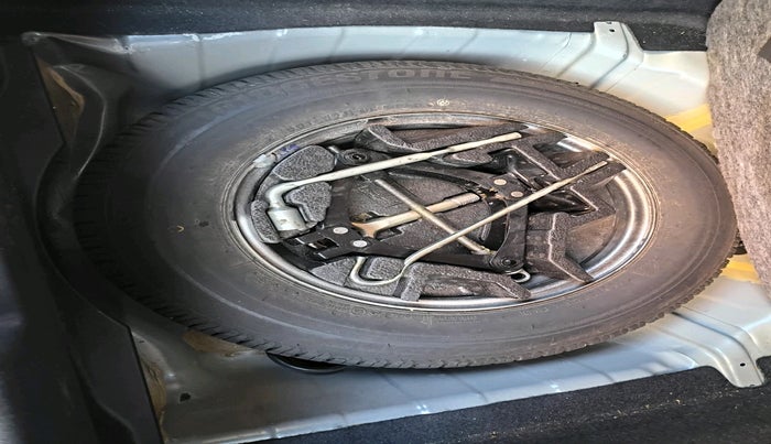 2020 Tata ALTROZ XZ DIESEL, Diesel, Manual, 1,06,115 km, tyre