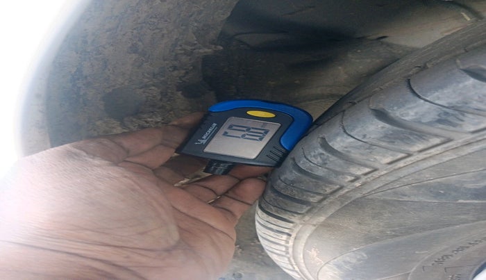 2013 Nissan Sunny XE, Petrol, Manual, 31,590 km, tyre