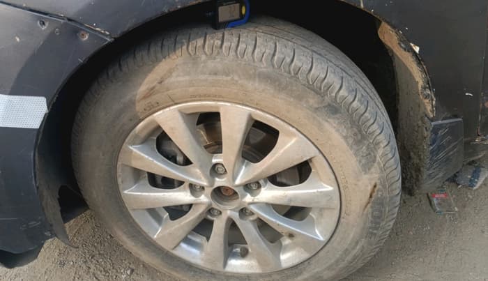 2016 Maruti Ertiga VDI SHVS, Diesel, Manual, 1,84,140 km, tyre