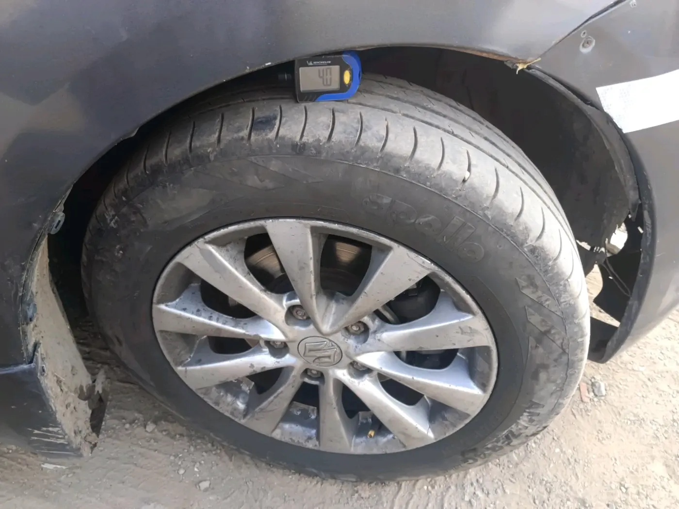 2016 Maruti Ertiga VDI SHVS, Diesel, Manual, 1,93,800 km, tyre
