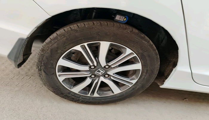 2019 Honda City 1.5L I-DTEC V, Diesel, Manual, 2,19,811 km, tyre