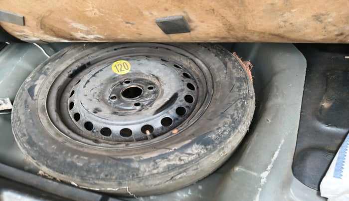 2020 Hyundai Verna SX 1.5 VTVT, Petrol, Manual, 77,968 km, tyre