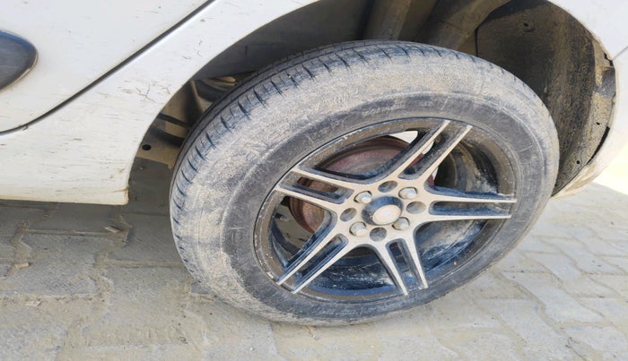 2014 Hyundai Grand i10 SPORTZ 1.2 KAPPA VTVT, Petrol, Manual, 97,135 km, tyre