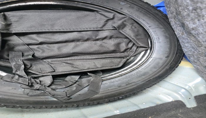 2022 Tata ALTROZ XZ PETROL, Petrol, Manual, 28,447 km, tyre