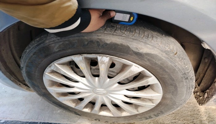 2014 Maruti Ciaz VXI+, Petrol, Manual, 1,34,832 km, tyre